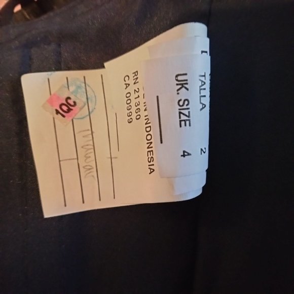 Mori Lee Gown formal tulle in blue navy . Size 4 - Picture 9 of 13